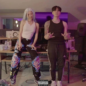 国色天香一卡2卡三卡4卡在线
